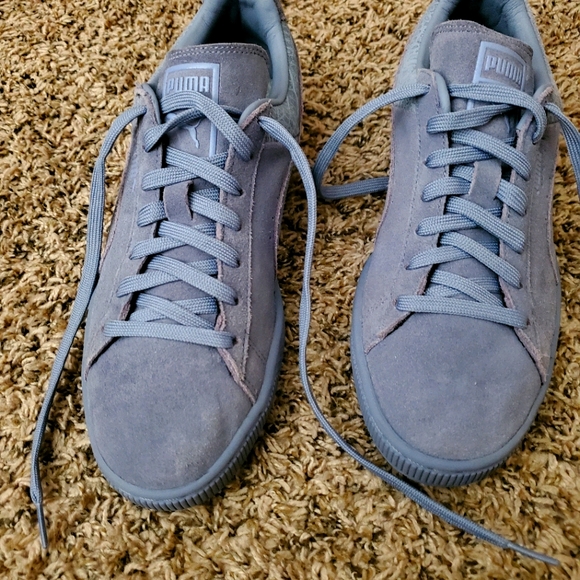 Puma Sneakers - Picture 1 of 3